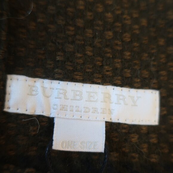 NWT Womens Burberry London Khaki Green Merino Wool Cashmere Plaid Neck Warmer OS - Picture 6 of 9